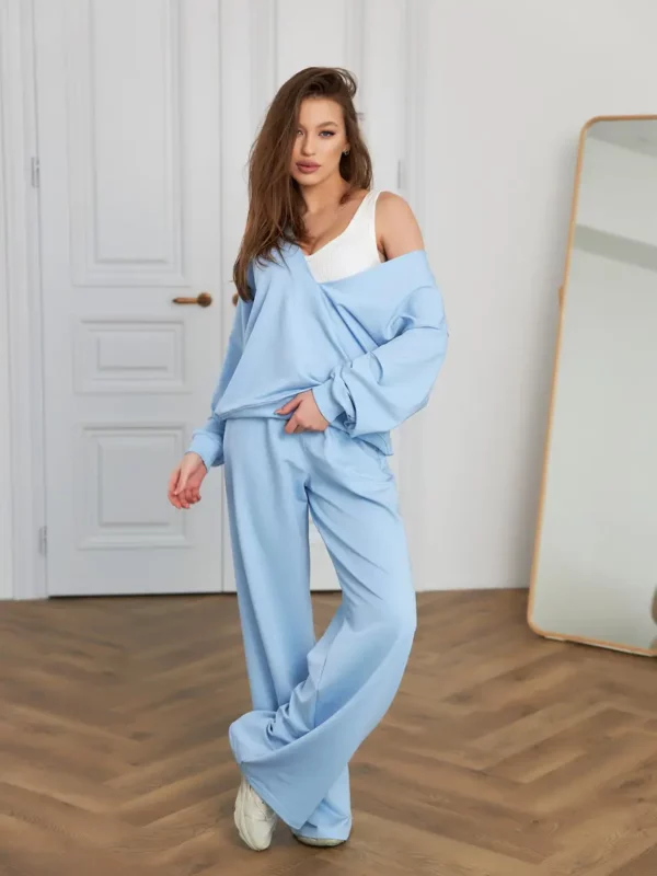 Жіночий костюм